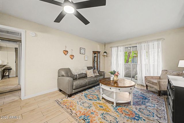 4444 E PARADISE VILLAGE Parkway N 204, Phoenix, AZ 85032