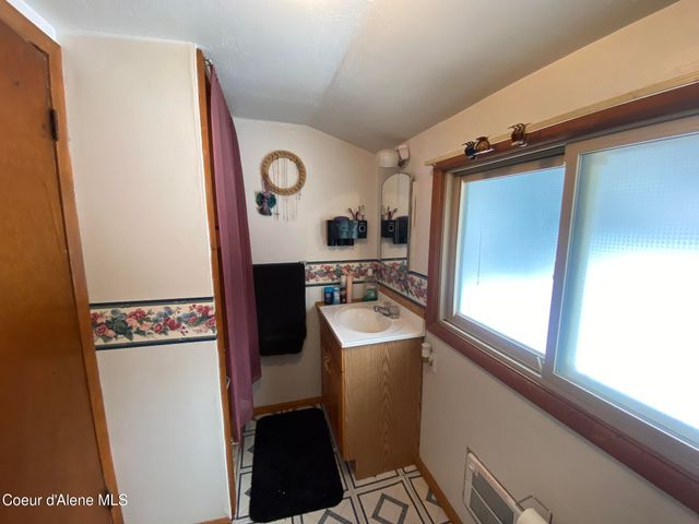 46 Park Circle, Kellogg, ID 83837