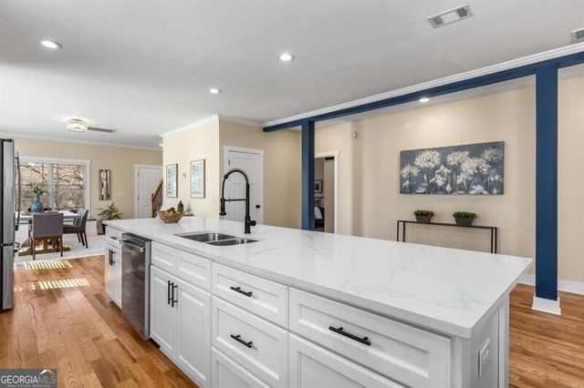 1985 Lois Place NW, Atlanta, GA 30318