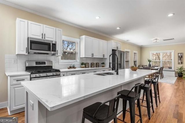 1985 Lois Place NW, Atlanta, GA 30318