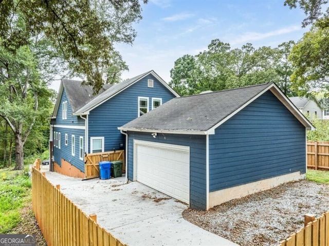 1985 Lois Place NW, Atlanta, GA 30318