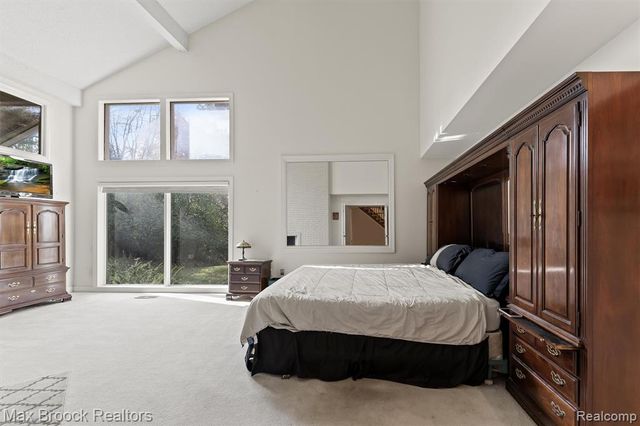 363 Sycamore Court, Bloomfield Hills, MI 48302