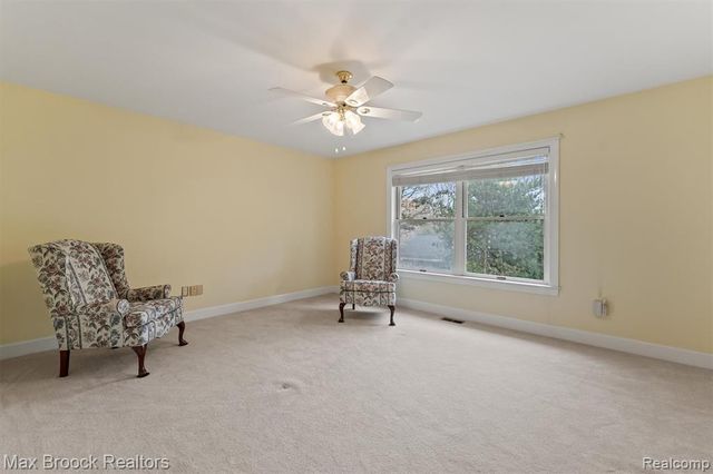 363 Sycamore Court, Bloomfield Hills, MI 48302