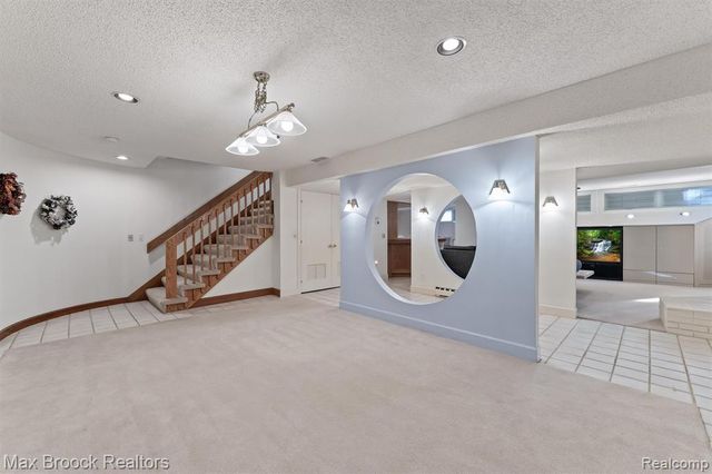 363 Sycamore Court, Bloomfield Hills, MI 48302