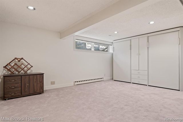 363 Sycamore Court, Bloomfield Hills, MI 48302