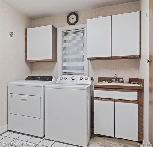 363 Sycamore Court, Bloomfield Hills, MI 48302