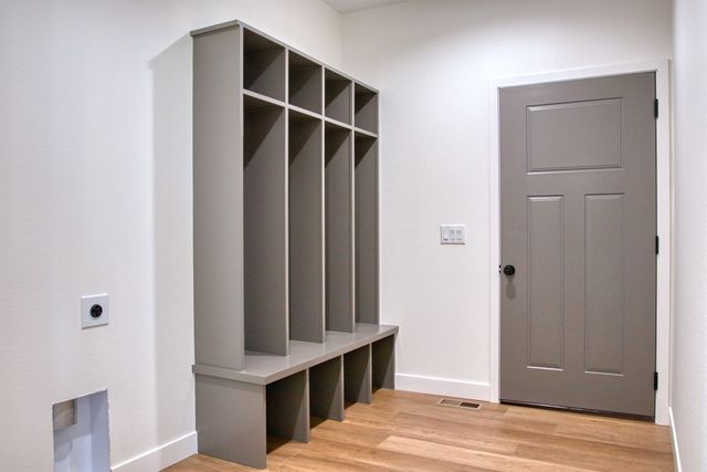 803 Carly Lane, Prairie City, IA 50228