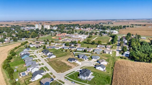 803 Carly Lane, Prairie City, IA 50228