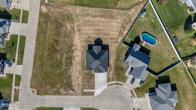 803 Carly Lane, Prairie City, IA 50228