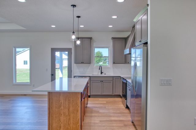 803 Carly Lane, Prairie City, IA 50228