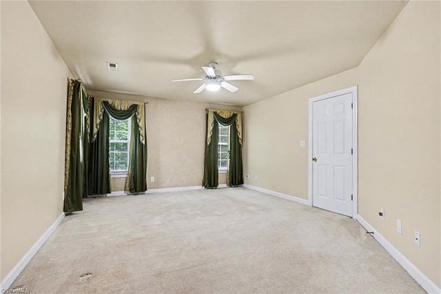 5003 Hartridge Way, Greensboro, NC 27407
