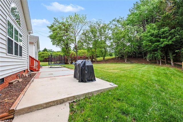 5003 Hartridge Way, Greensboro, NC 27407