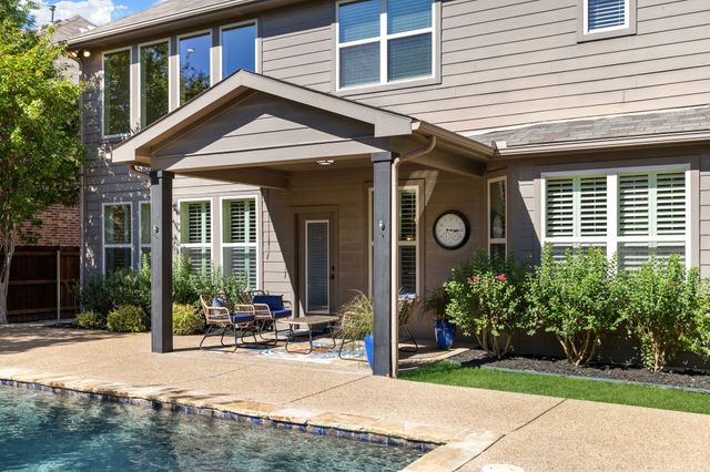 1049 Mesa Crest Drive, Fort Worth, TX 76052