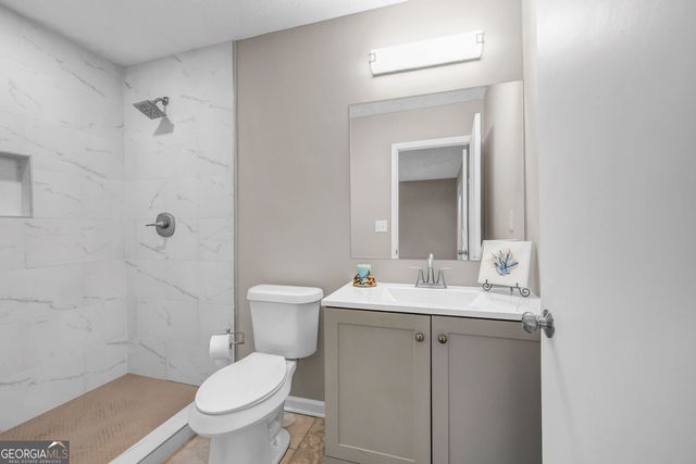 8413 Glenwoods Terrace, Riverdale, GA 30274