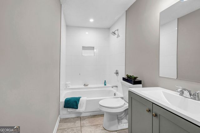 8413 Glenwoods Terrace, Riverdale, GA 30274