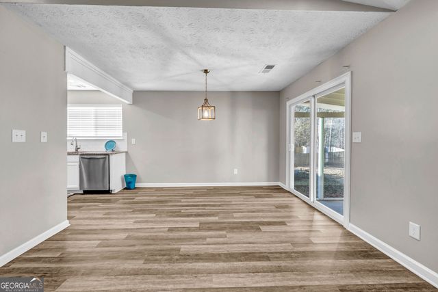 8413 Glenwoods Terrace, Riverdale, GA 30274