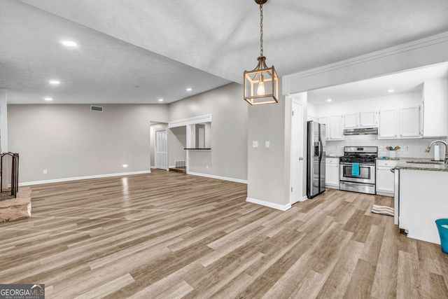 8413 Glenwoods Terrace, Riverdale, GA 30274