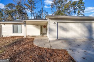 8413 Glenwoods Terrace, Riverdale, GA 30274