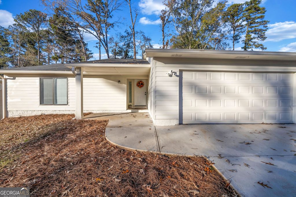 8413 Glenwoods Terrace, Riverdale, GA 30274