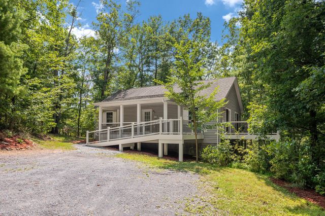 566 IRONWOOD RD, Mount Jackson, VA 22842