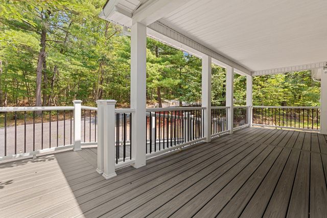 566 IRONWOOD RD, Mount Jackson, VA 22842