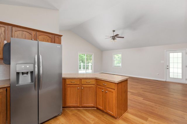 566 IRONWOOD RD, Mount Jackson, VA 22842