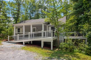 566 IRONWOOD RD, Mount Jackson, VA 22842