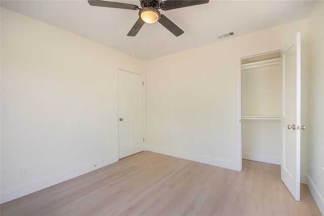 305 N Oak Cliff Boulevard, Dallas, TX 75208