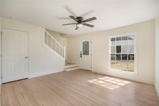 305 N Oak Cliff Boulevard, Dallas, TX 75208