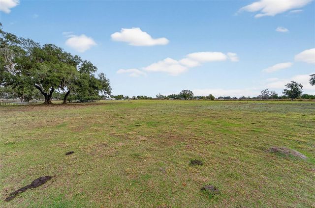 2181 E TRAPNELL ROAD, Plant City, FL 33566