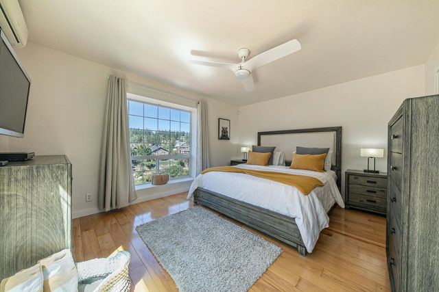 10050 SE River Street, Truckee, CA 96161