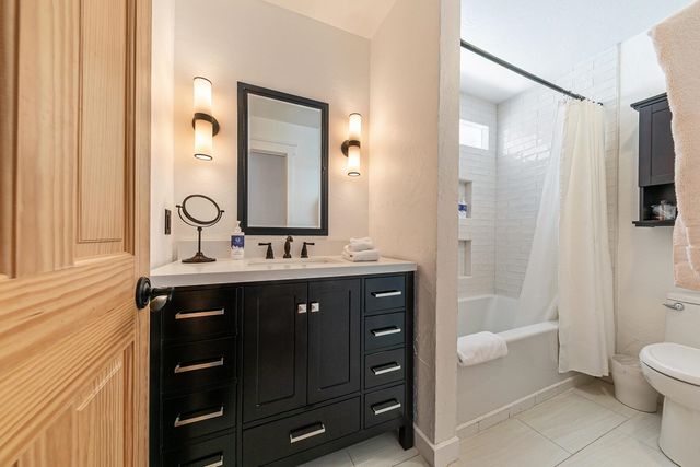 10050 SE River Street, Truckee, CA 96161