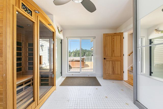 10050 SE River Street, Truckee, CA 96161