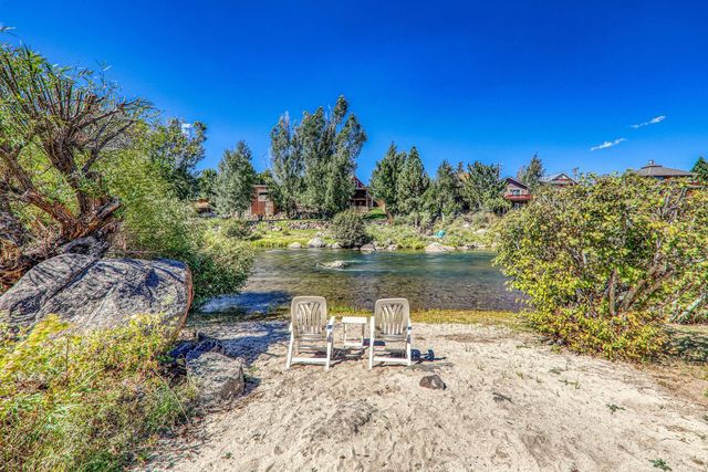 10050 SE River Street, Truckee, CA 96161