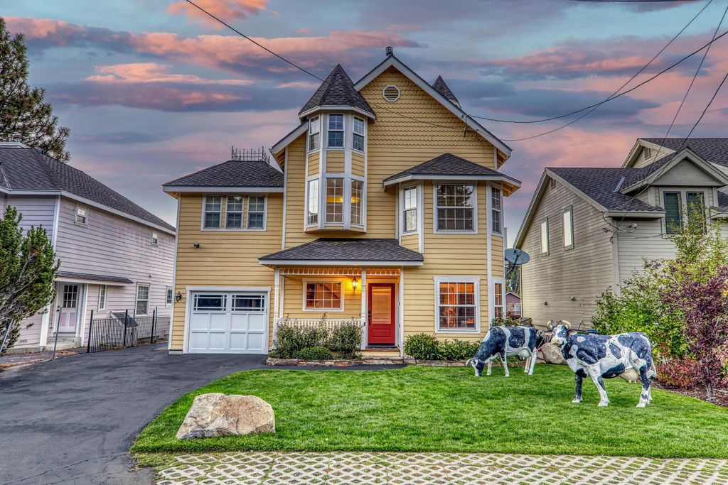 10050 SE River Street, Truckee, CA 96161