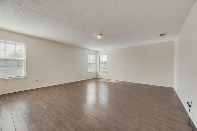 616 Jewelflower Drive, Desoto, TX 75112