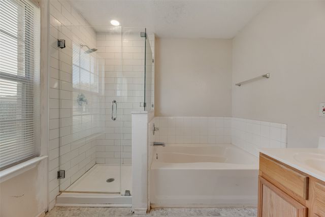 616 Jewelflower Drive, Desoto, TX 75112