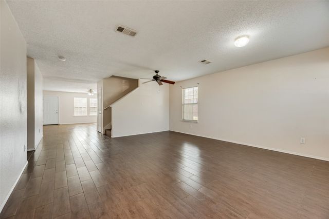 616 Jewelflower Drive, Desoto, TX 75112