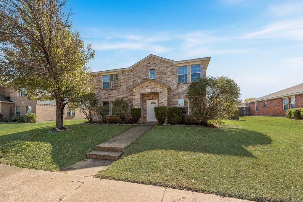 616 Jewelflower Drive, Desoto, TX 75112