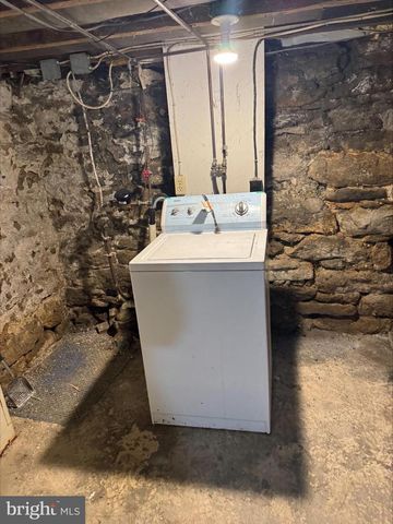 125 N WEST ST, Shenandoah, PA 17976