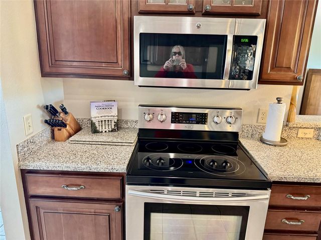 9100 SE 170TH FONTAINE STREET, The Villages, FL 32162