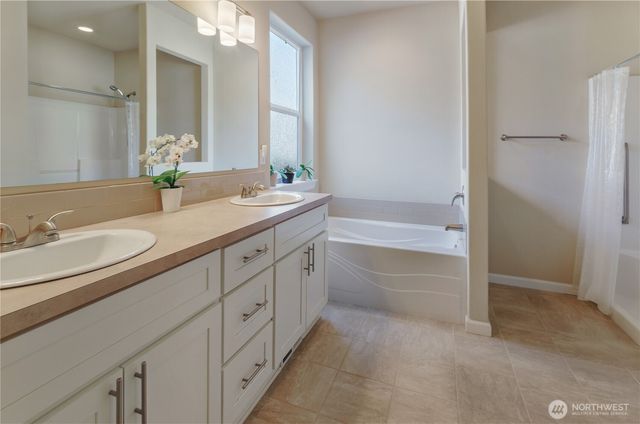7121 Munn Lake Drive SE, Tumwater, WA 98501