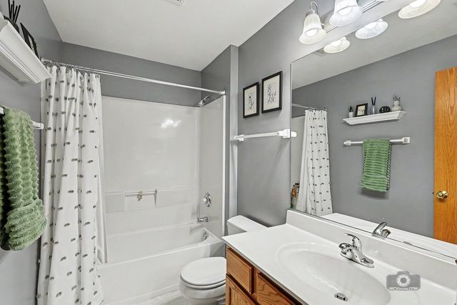 2258 Scott Lane 2258, Aurora, IL 60502
