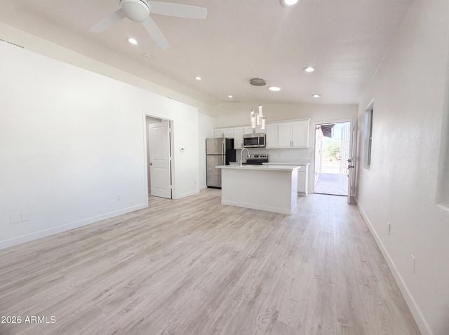 11031 E VINE Avenue, Mesa, AZ 85208