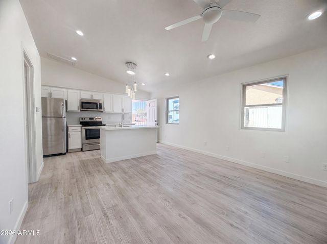 11031 E VINE Avenue, Mesa, AZ 85208