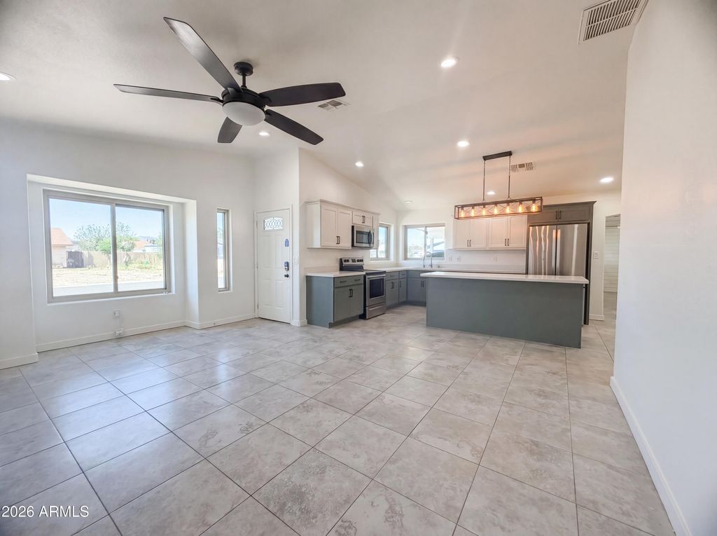 11031 E VINE Avenue, Mesa, AZ 85208 — photo 2