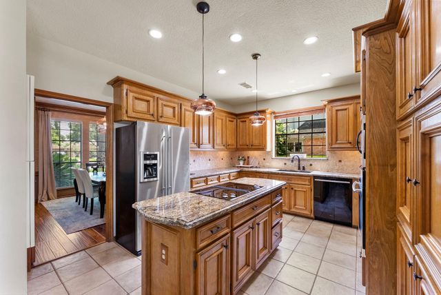 6406 Singing Creek Lane, Spring, TX 77379