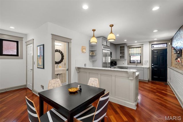 4455 Oakland Avenue, St Louis, MO 63110