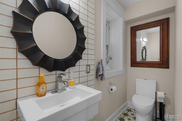 4455 Oakland Avenue, St Louis, MO 63110