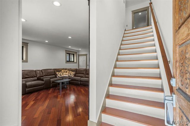 4455 Oakland Avenue, St Louis, MO 63110